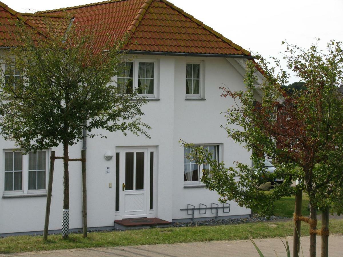 Ferienapartment-Ruegen Neddesitz Exterior photo